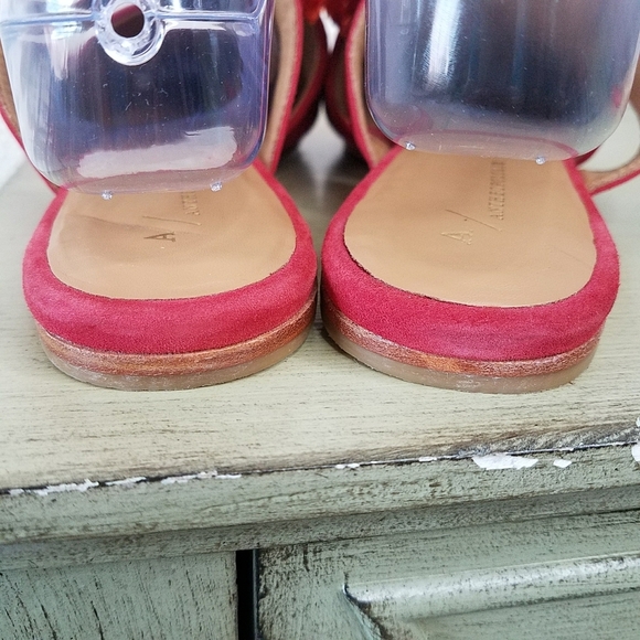 Anthropologie Pom-Strapped Slides - Picture 5 of 9